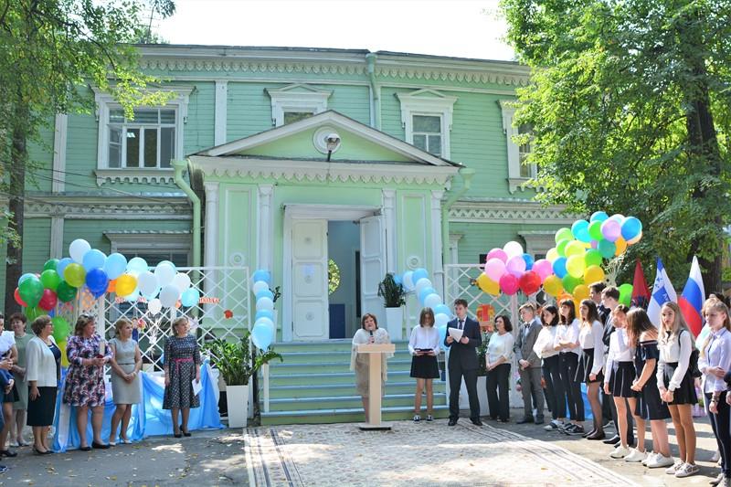 Топ-7 школ-пансионов с проживанием в Москве и Московской области